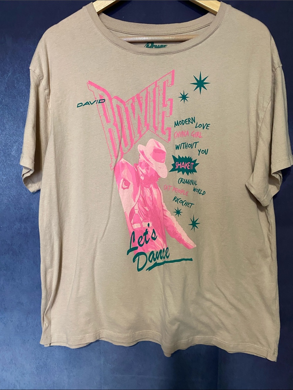 David Bowie 'Let's Dance' Short Sleeve Tee in Beige & Pink